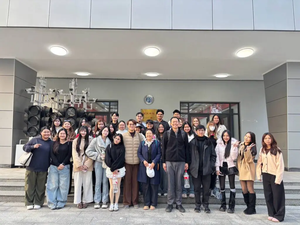 DAY 3 SPU Go Global! Dek #LAS ลุย Smart Warehouse เรียนรู้ระบบคลังสินค้าอัจฉริยะ ลงมือใช้ WMS กับอุปกรณ์จริง 11