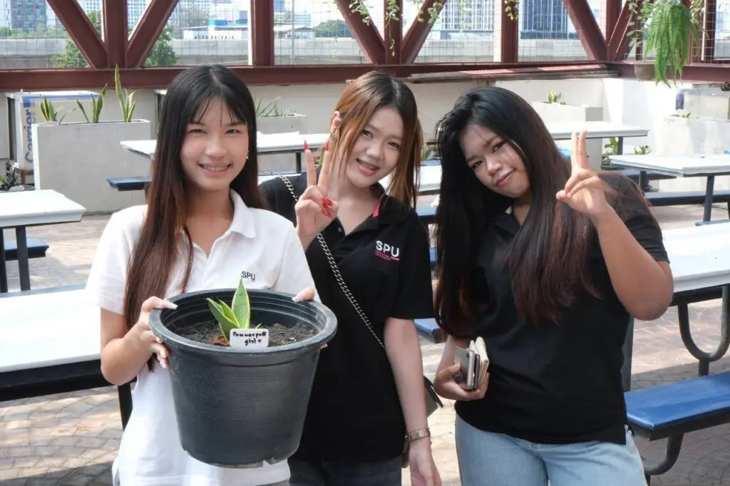 SPU ชวน DekLAS เปลี่ยนพื้นที่ว่างให้เป็นพื้นที่สีเขียว ขับเคลื่อน SDG 13 รับมือการเปลี่ยนแปลงสภาพภูมิอากาศ 9