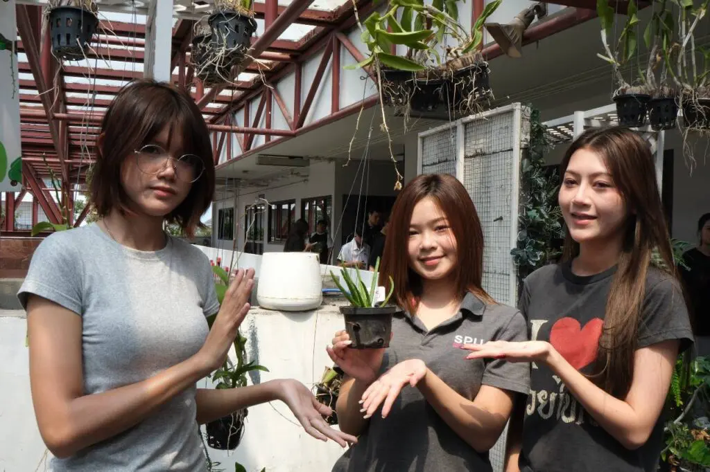 SPU ชวน DekLAS เปลี่ยนพื้นที่ว่างให้เป็นพื้นที่สีเขียว ขับเคลื่อน SDG 13 รับมือการเปลี่ยนแปลงสภาพภูมิอากาศ 11