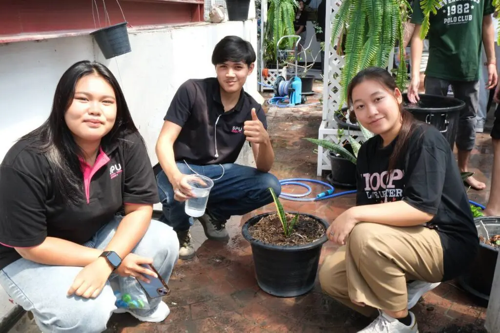 SPU ชวน DekLAS เปลี่ยนพื้นที่ว่างให้เป็นพื้นที่สีเขียว ขับเคลื่อน SDG 13 รับมือการเปลี่ยนแปลงสภาพภูมิอากาศ 15