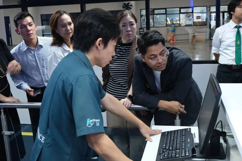 คณาจารย์ SPU อัปสกิลเทคโนโลยีท่าอากาศยานสมัยใหม่ เรียนรู้ระบบจริงจาก SKY พร้อมต่อยอดองค์ความรู้สู่นักศึกษา 3
