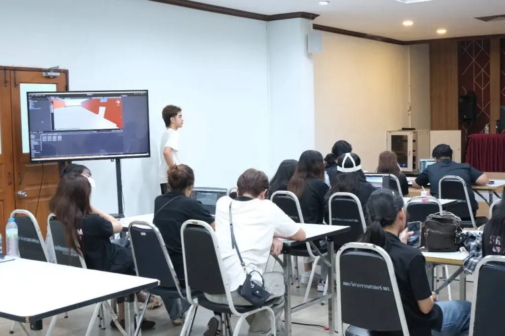 EP.1 ปล่อยของ! DekLAS ลุยสนามจริง เรียนรู้เทคโนโลยีและนวัตกรรม พลิกโฉมโลกโลจิสติกส์ 13