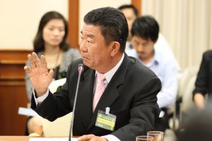 คุณยู เจียรยืนยงพงศ์ (ประธานสหพันธ์การขนส่งทางบกแห่งประเทศไทย) 1