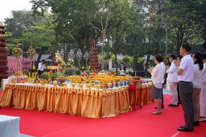 พิธีทิศาบูชาเทพเทวามหาวิทยาลัยศรีปทุม 4