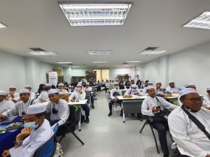 ร.ร.ท่าอิฐศึกษา Campus visit 16