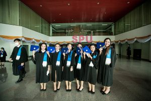 พิธีประสาทปริญญาบัตร ปริญญาตรี 10