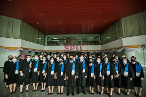 พิธีประสาทปริญญาบัตร ปริญญาตรี 15