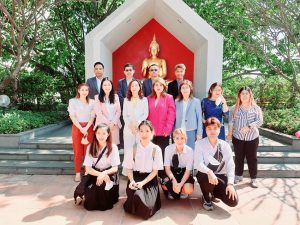 สักการะสิ่งศักดิ์สิทธิ์ประจำมหาวิทยาลัย 2