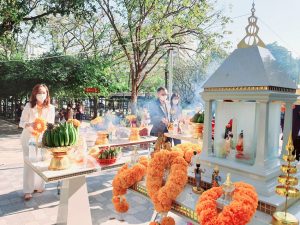 สักการะสิ่งศักดิ์สิทธิ์ประจำมหาวิทยาลัย 6