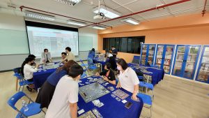 Logistics Play & Learn 7