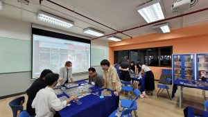 Logistics Play & Learn 1