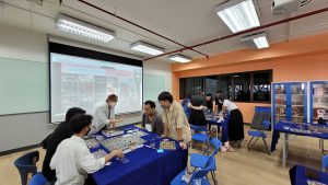 Logistics Play & Learn 5
