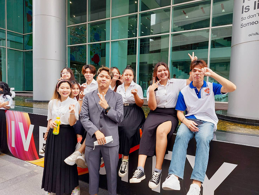 ร่วมทำบุญตักบาตร และร่วมพิธีกตเวทิตาคุณรำลึกผู้ก่อตั้งมหาวิทยาลัยศรีปทุม 10