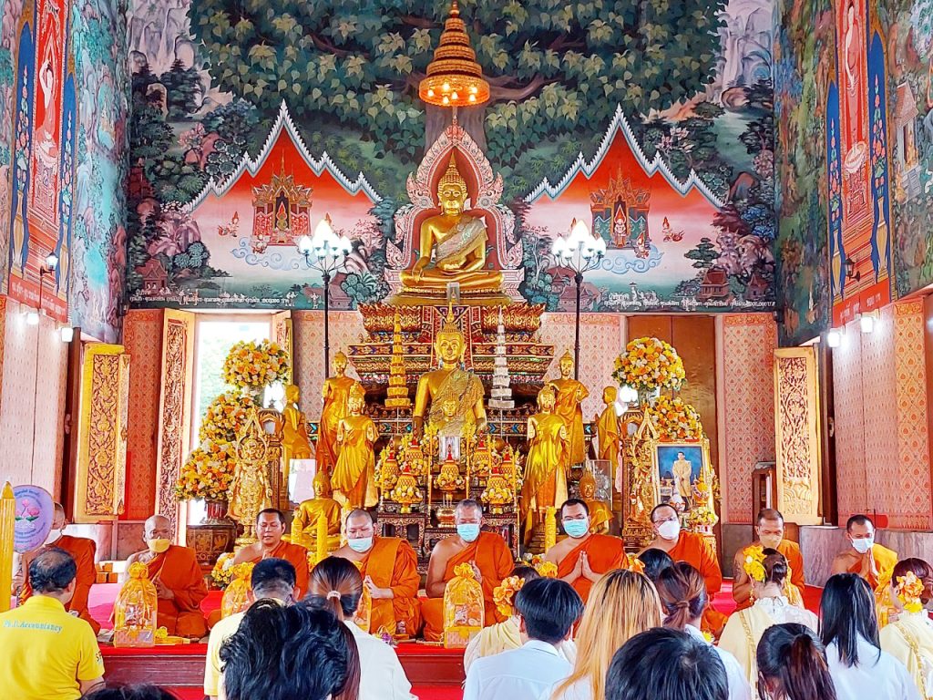 ว.โลจิสติกส์ฯ ร่วมถวายเทียนพรรษา เนื่องในโอกาส "วันอาสาฬหบูชาและวันเข้าพรรษา" ประจำปี 2566 8