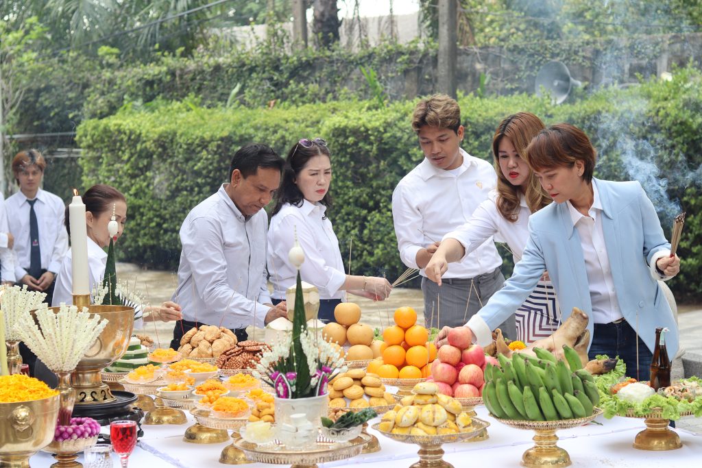 พิธีบวงสรวงศาลพระภูมิเจ้าที่ และศาลตา-ยาย ประจำมหาวิทยาลัย 21