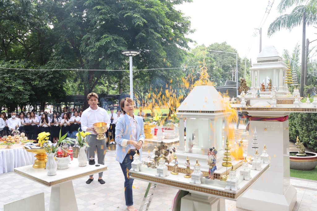 พิธีบวงสรวงศาลพระภูมิเจ้าที่ และศาลตา-ยาย ประจำมหาวิทยาลัย 27