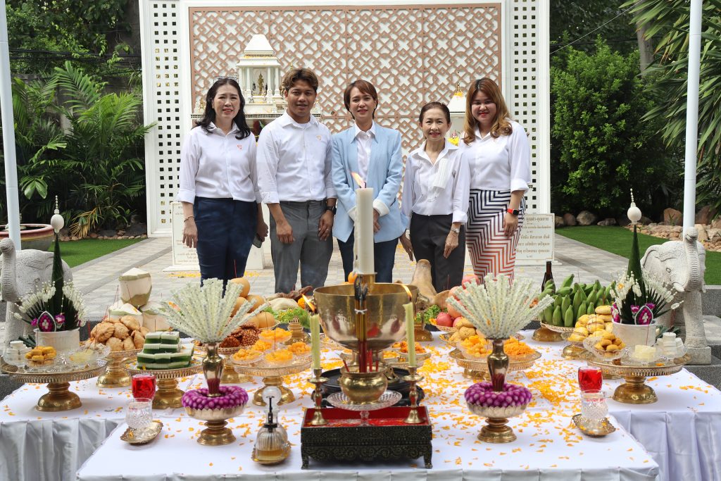 พิธีบวงสรวงศาลพระภูมิเจ้าที่ และศาลตา-ยาย ประจำมหาวิทยาลัย 38