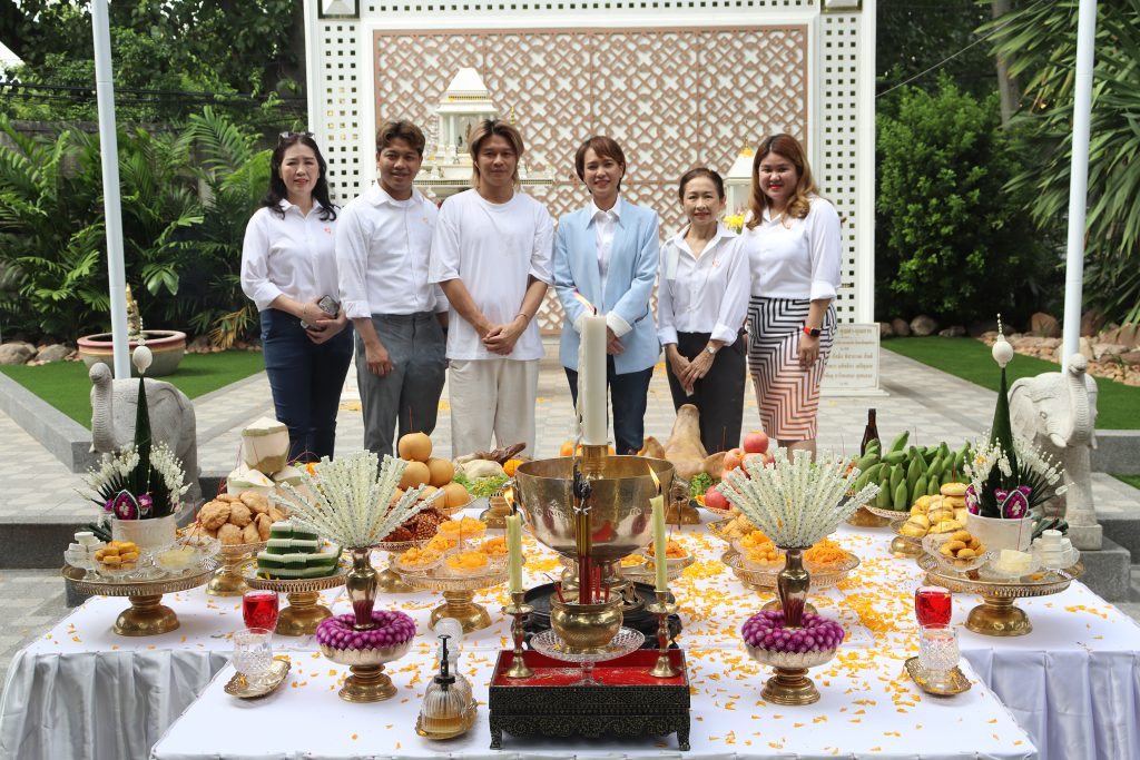พิธีบวงสรวงศาลพระภูมิเจ้าที่ และศาลตา-ยาย ประจำมหาวิทยาลัย 40