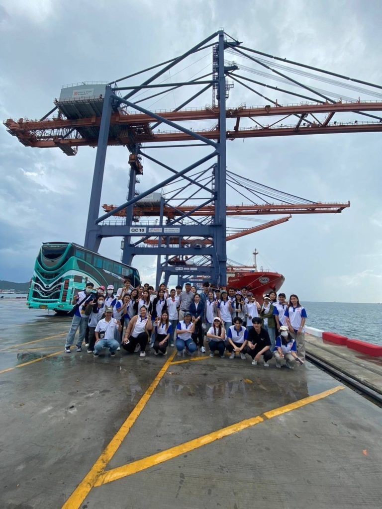 Dek Logistics เปิดประสบการณ์เรียนรู้นอกห้องเรียน @Chonburi 24