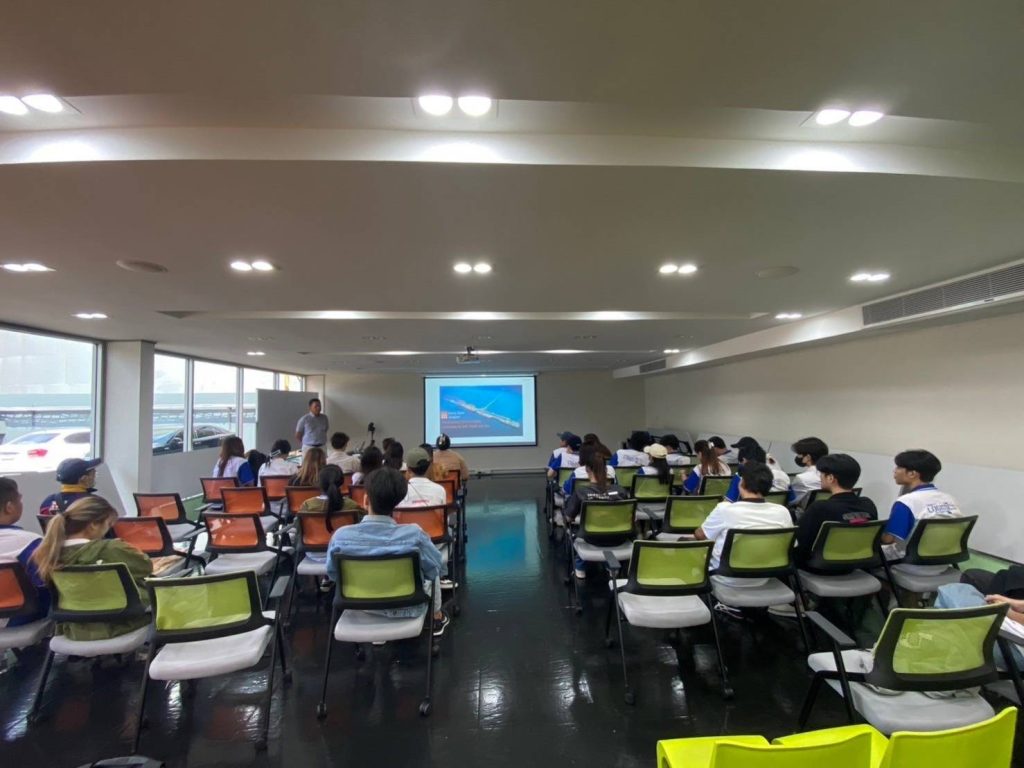 Dek Logistics เปิดประสบการณ์เรียนรู้นอกห้องเรียน @Chonburi 27