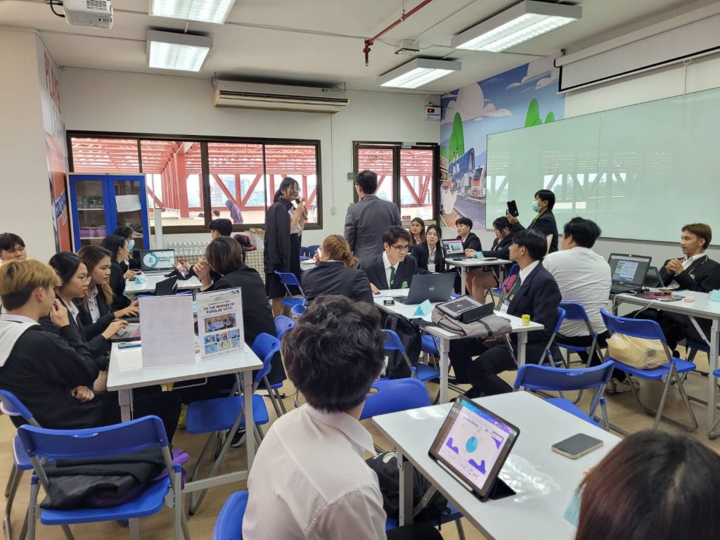 การประกวดแข่งขันนวัตกรรมทางธุรกิจ ในหัวข้อ “Smart City” _ Smart Innovation + Smart Logistics 8