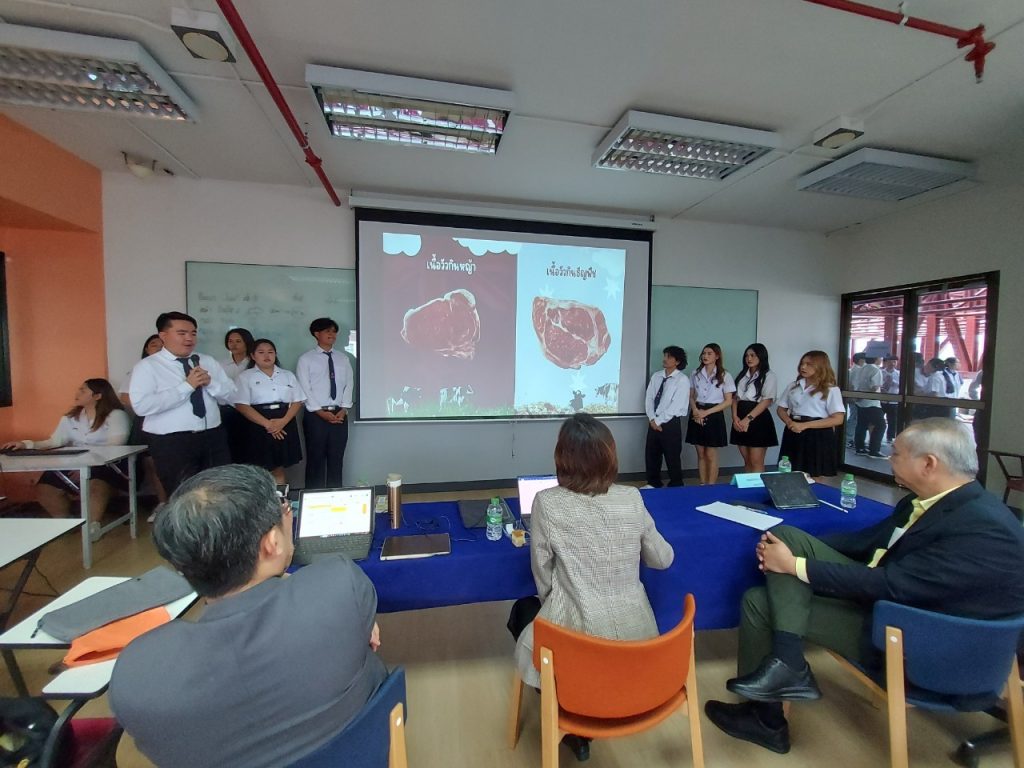 Dekโลจิสติกส์ นำเสนอ Project กลุ่มวิชาโลจิสติกส์เพื่อการนำเข้าและส่งออก 7