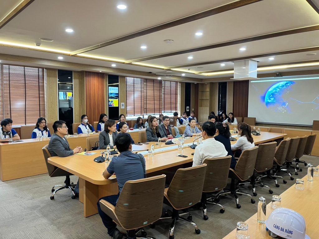 Dek Logistics ศึกษาดูงาน ณ ท่าเรือดานัง ประเทศเวียดนาม 1