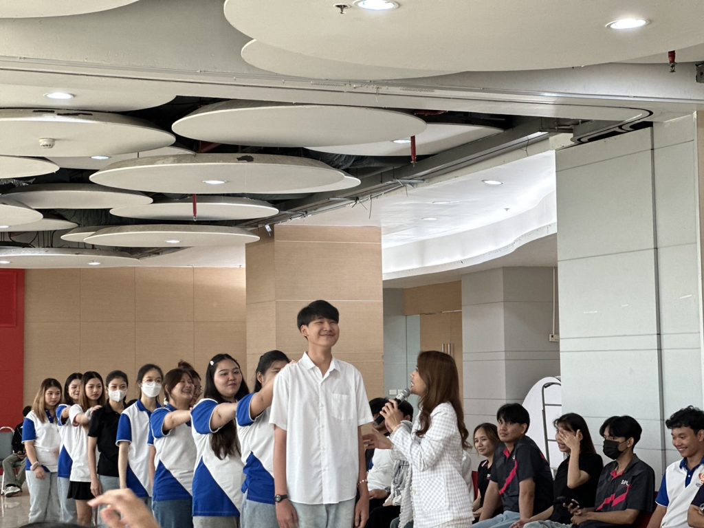 Dek Logistics SPU พัฒนาบุคลิกภาพเสริมภาพลักษณ์สู่วัยทำงานรุ่นใหม่ 11