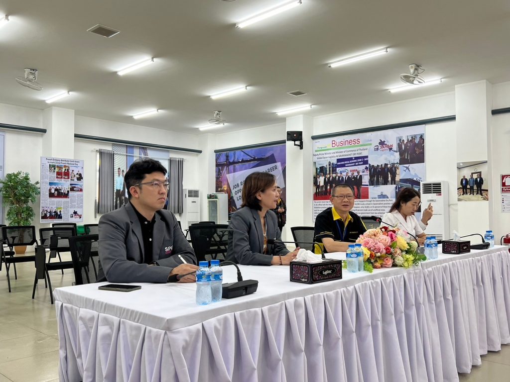 ศึกษาดูงาน ณ SAVAN LOGISTICS 8