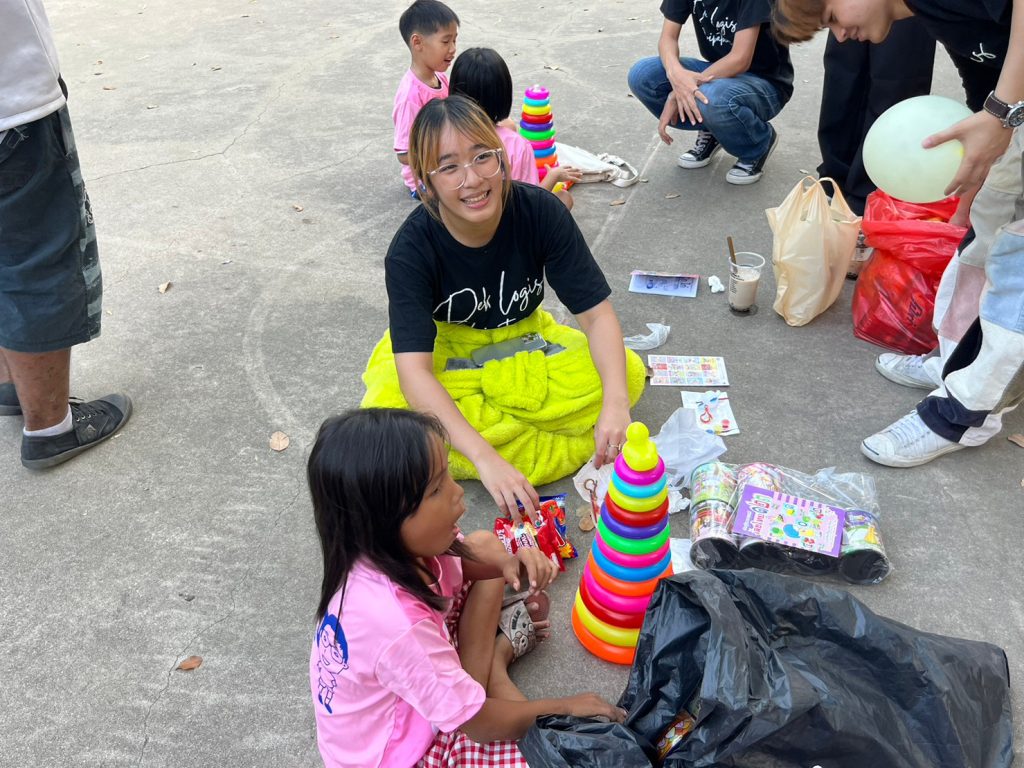 ว.โลจิสติกส์ฯ ร่วมสร้างสรรค์ กิจกรรม มอบความสุขให้กับน้อง ๆ เนื่องในวันเด็ก 5