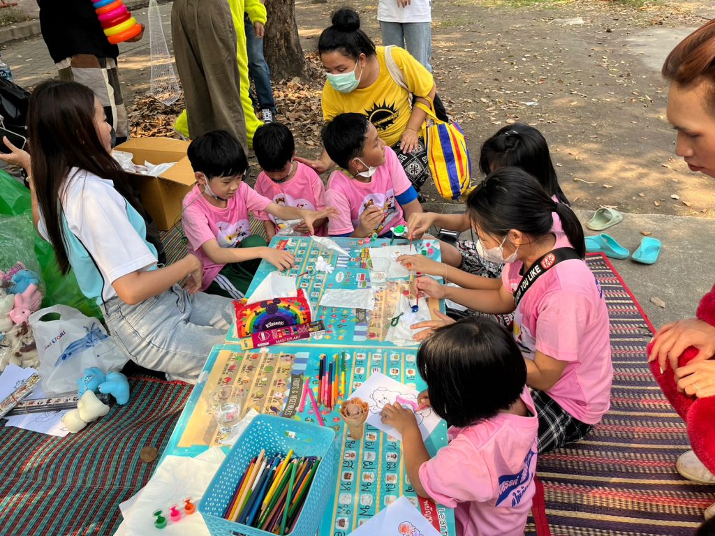 ว.โลจิสติกส์ฯ ร่วมสร้างสรรค์ กิจกรรม มอบความสุขให้กับน้อง ๆ เนื่องในวันเด็ก 17