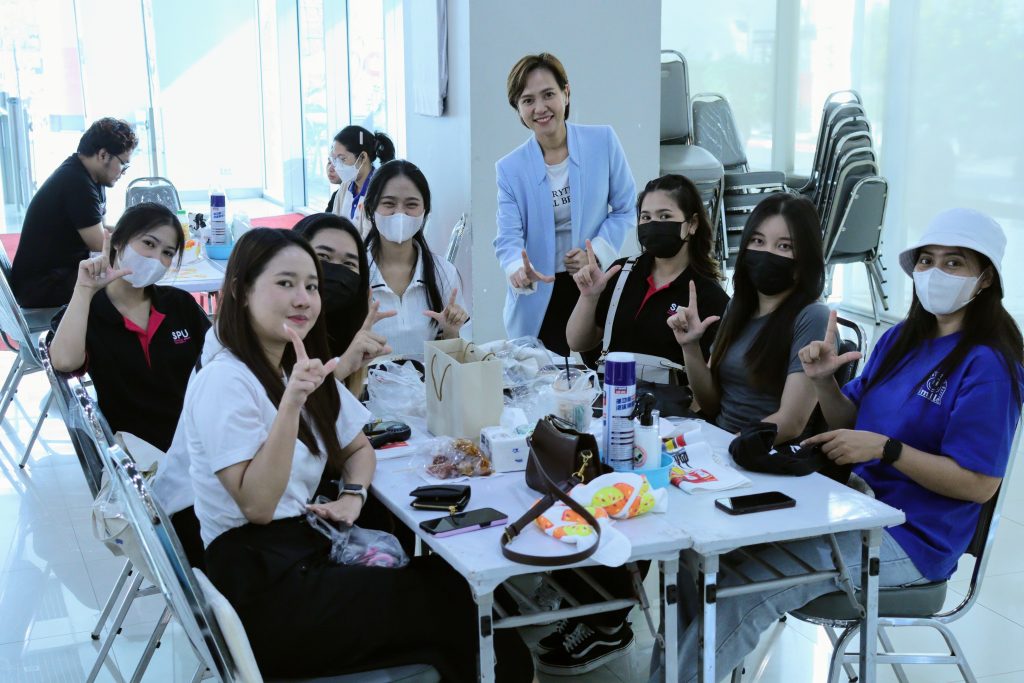 The Professional ประสบการณ์จากมืออาชีพเพื่อพัฒนาบัณฑิตพันธุ์ใหม่ 4