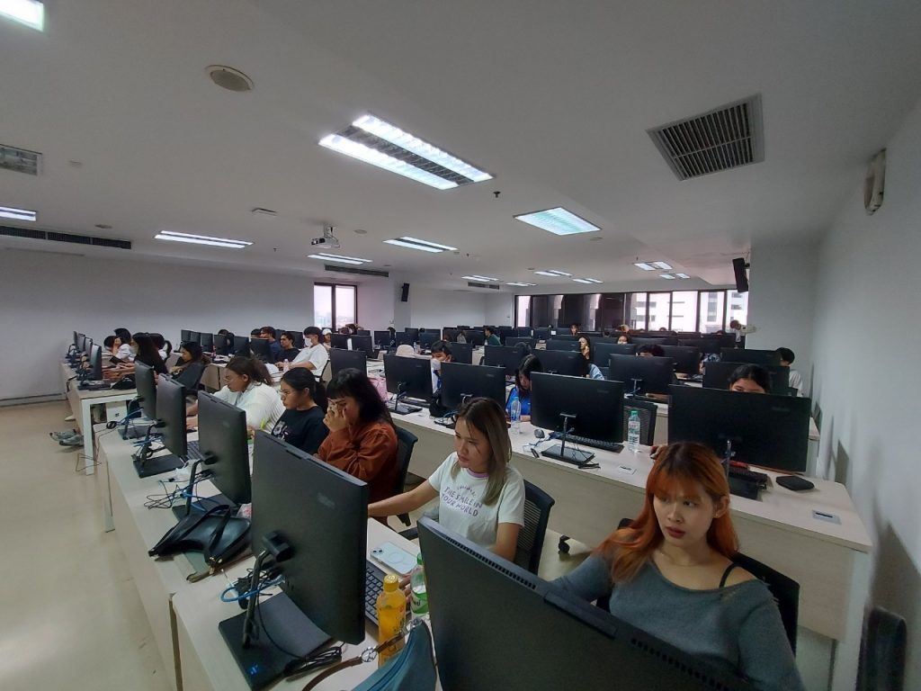Logistics SPU จัดอบรม Generative AI for Create Logistics Proposal 15