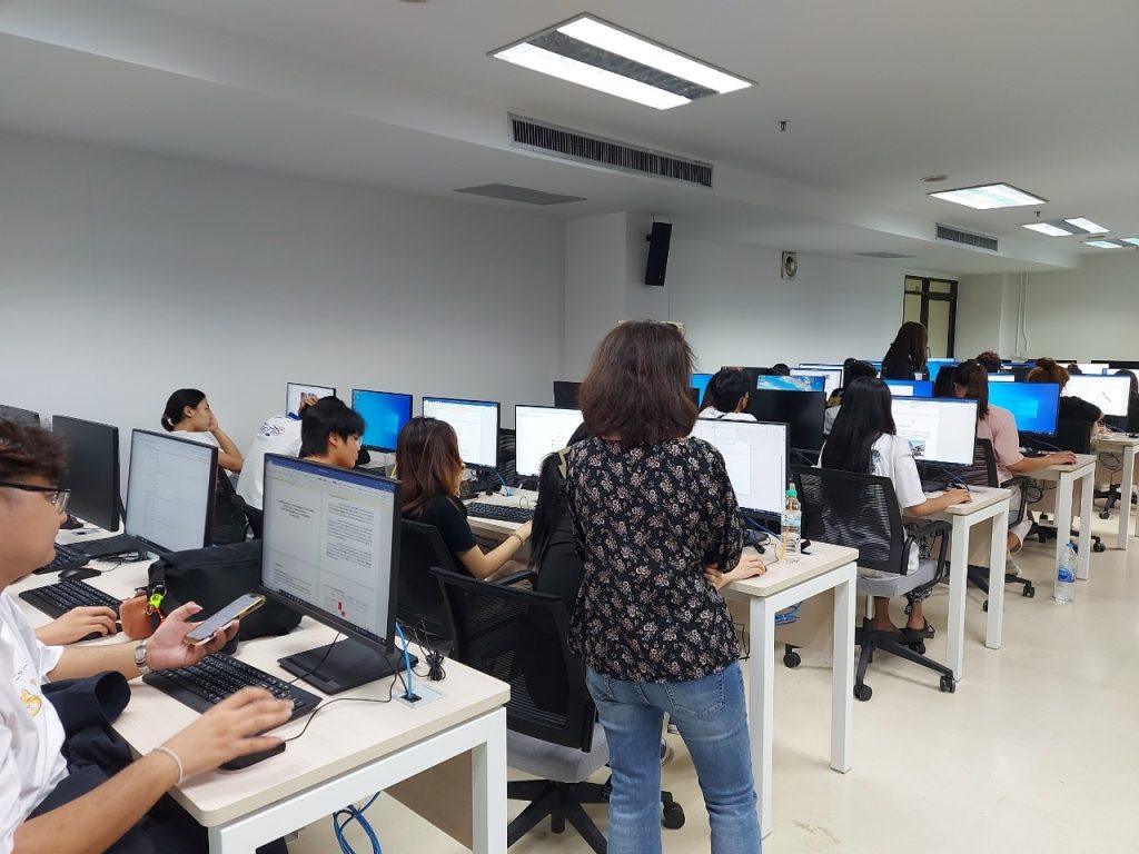 Logistics SPU จัดอบรม Generative AI for Create Logistics Proposal 32