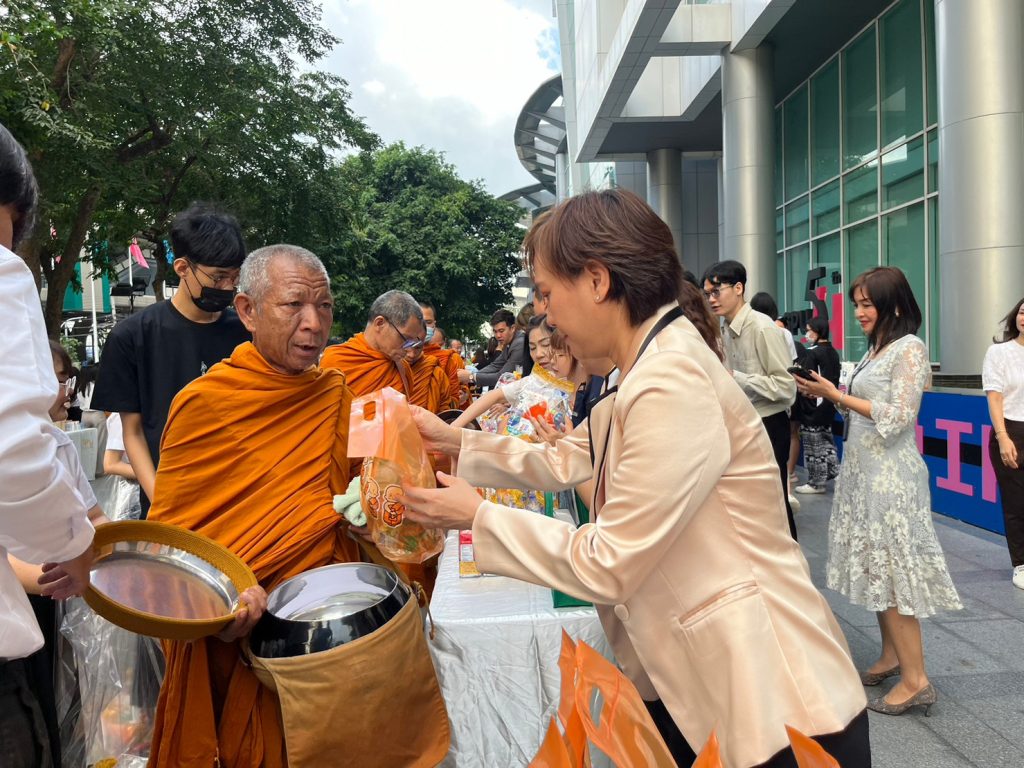 Logistics SPU ร่วมสืบสานประเพณีวันสำคัญทางพระพุทธศาสนา วันมาฆบูชา 1