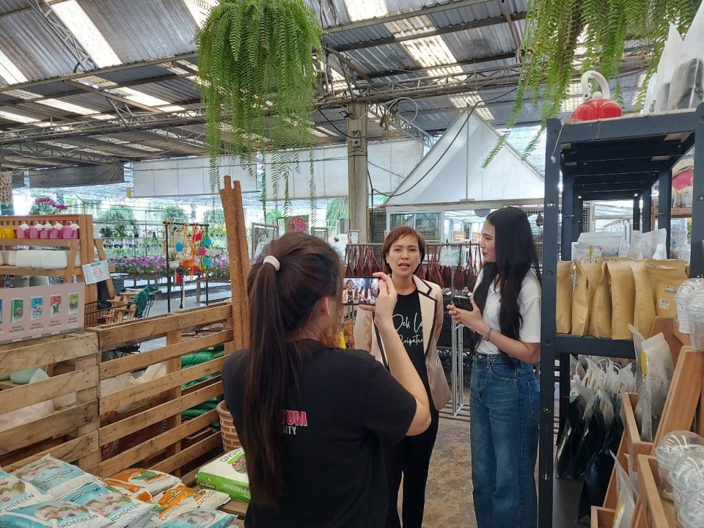 Dek Logistics ศึกษาดูงาน ณ สวนกล้วยไม้ แอร์ออร์คิดส์ 59