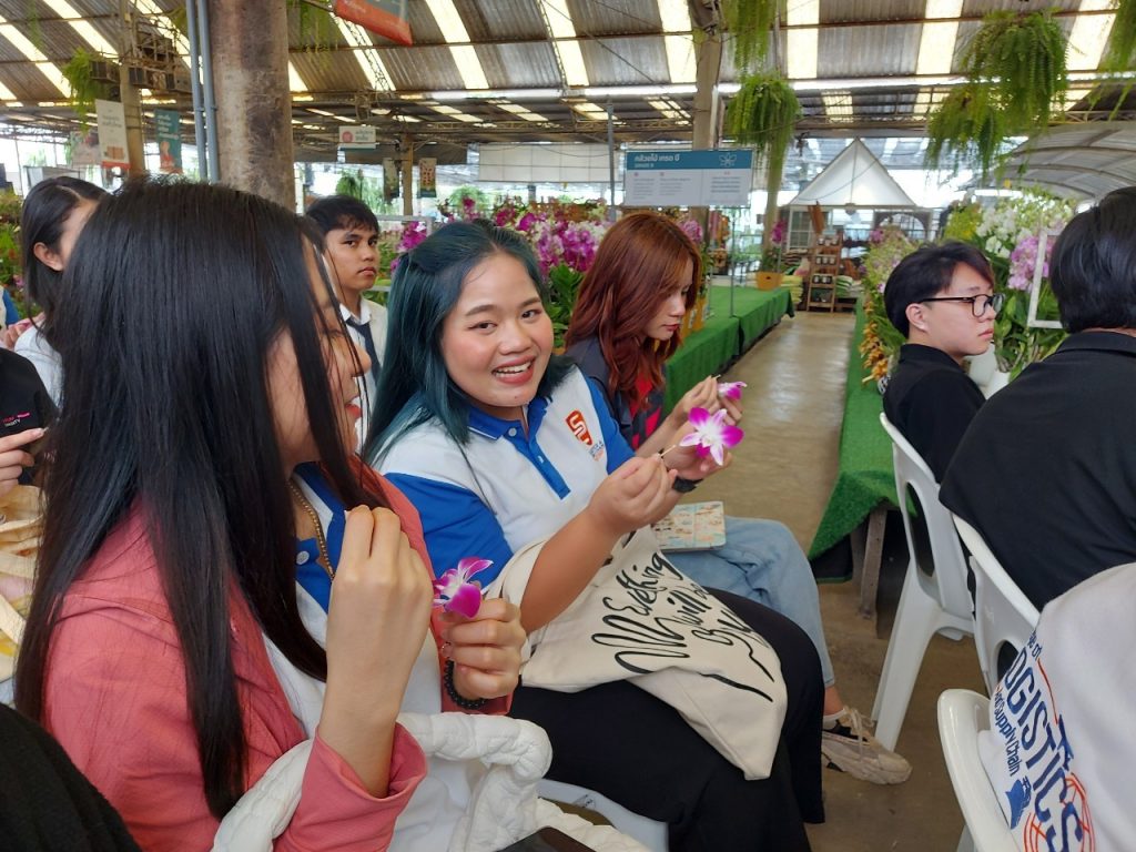Dek Logistics ศึกษาดูงาน ณ สวนกล้วยไม้ แอร์ออร์คิดส์ 25
