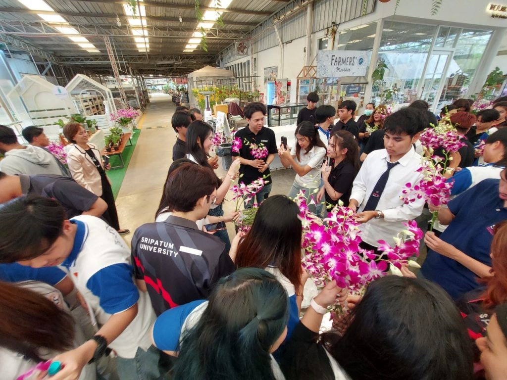 Dek Logistics ศึกษาดูงาน ณ สวนกล้วยไม้ แอร์ออร์คิดส์ 30