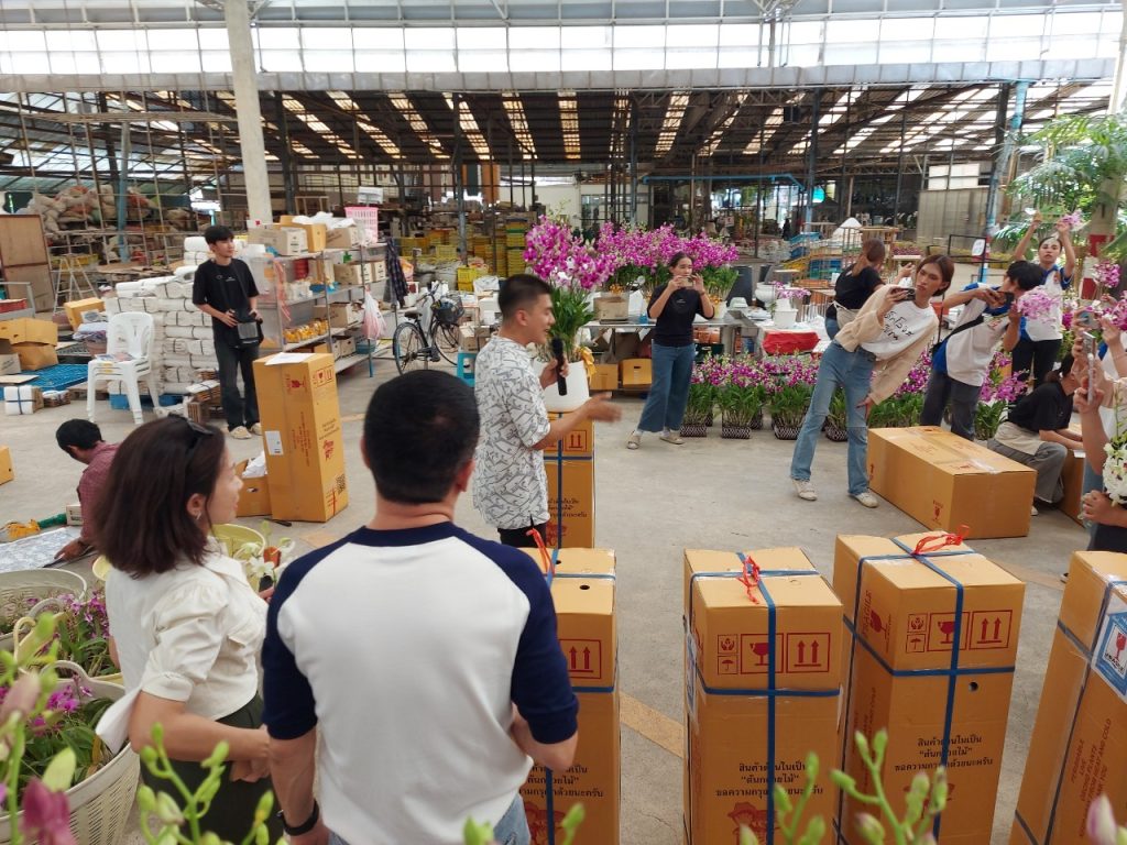Dek Logistics ศึกษาดูงาน ณ สวนกล้วยไม้ แอร์ออร์คิดส์ 42