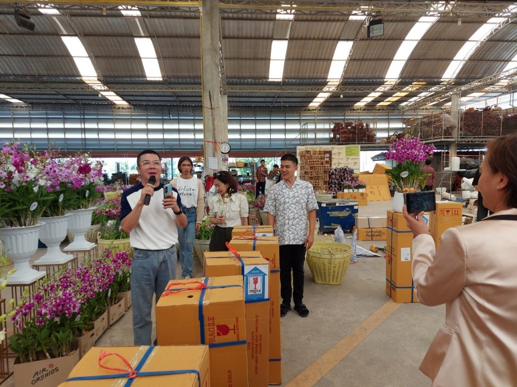 Dek Logistics ศึกษาดูงาน ณ สวนกล้วยไม้ แอร์ออร์คิดส์ 45