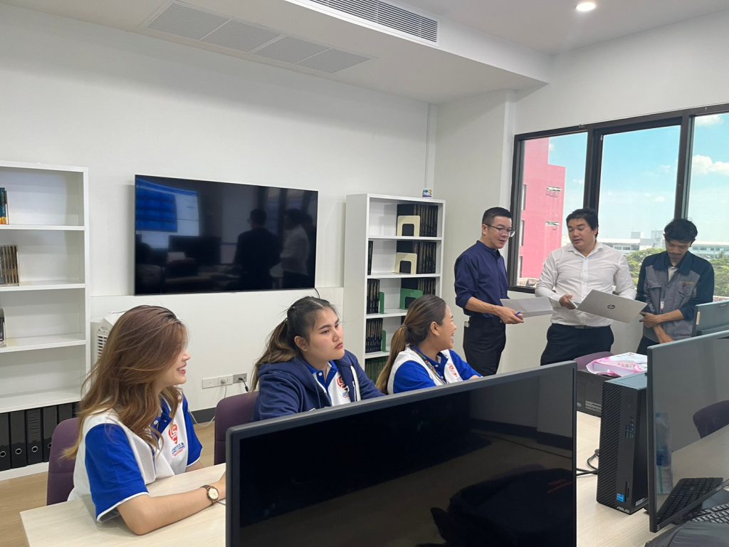 Logistics SPU หลักสูตรระบบบริหารจัดการความปลอดภัยการขนส่ง และการควบคุมยานพาหนะด้วยกล้องอัจฉริยะ 8