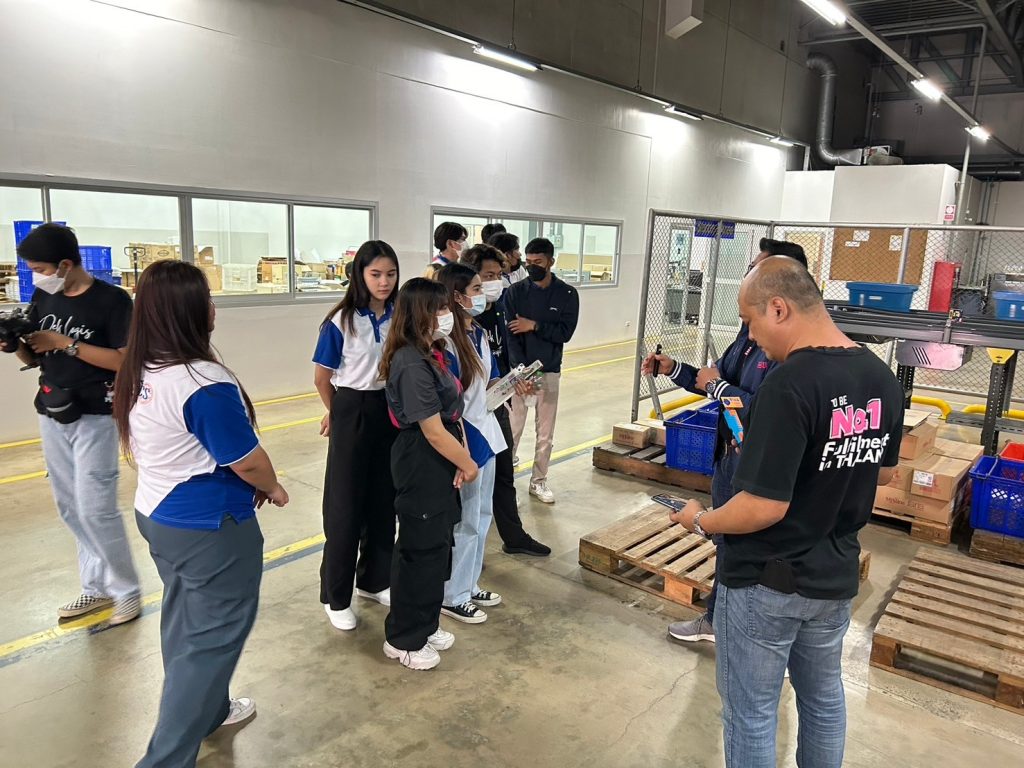 Dek Logistics ศึกษาดูงาน Betterland Distribution Center 33