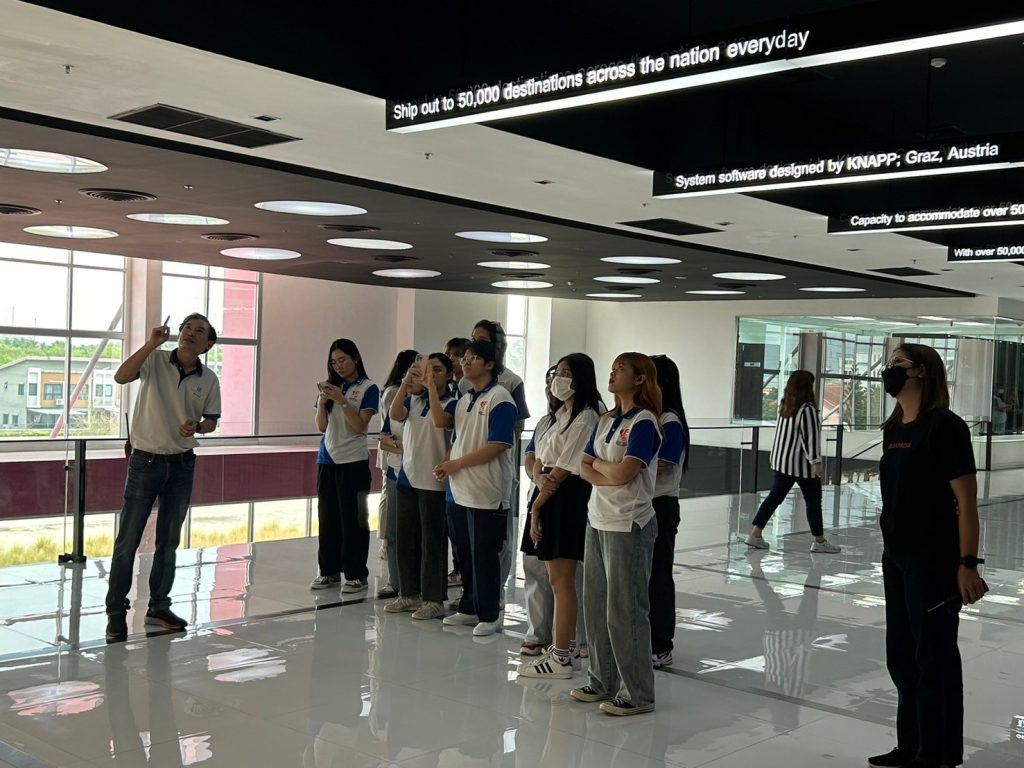 Dek Logistics ศึกษาดูงาน Betterland Distribution Center 4