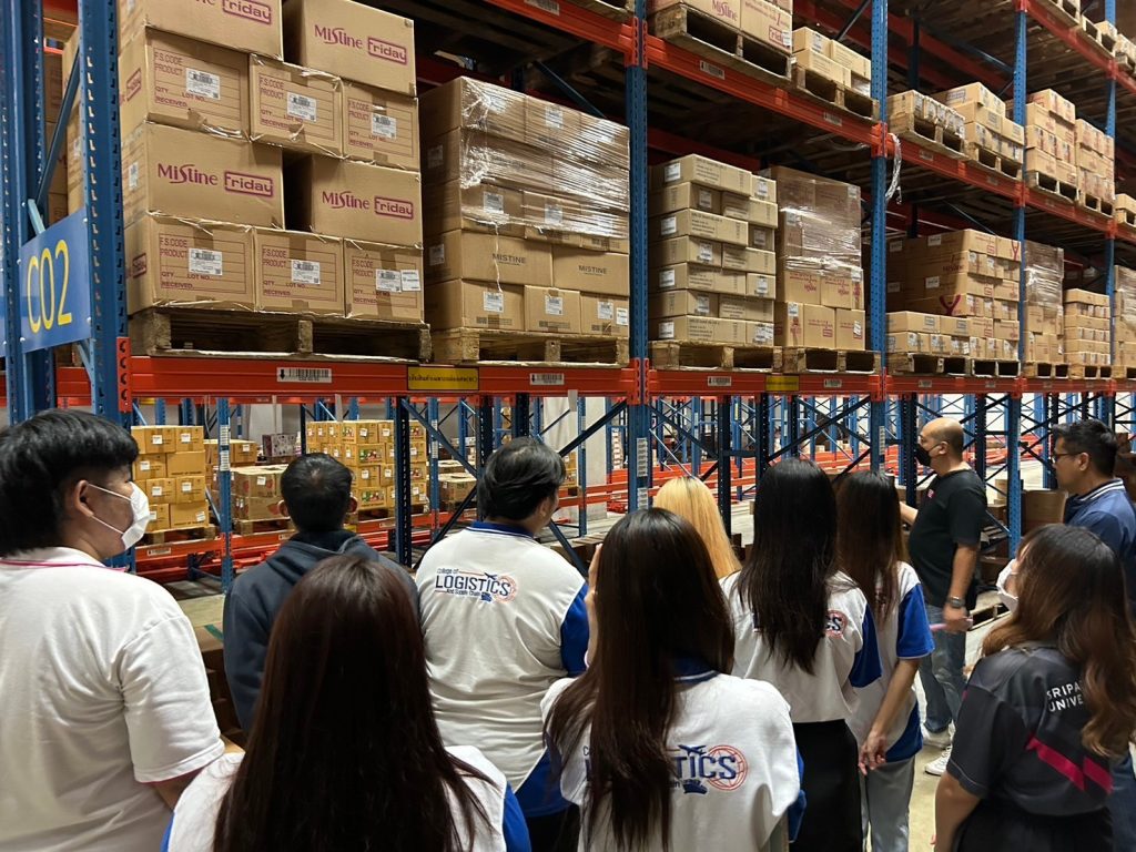 Dek Logistics ศึกษาดูงาน Betterland Distribution Center 18