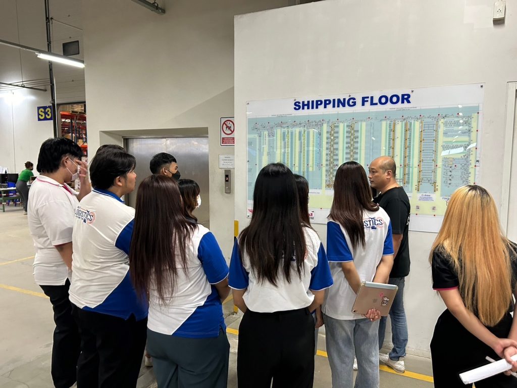 Dek Logistics ศึกษาดูงาน Betterland Distribution Center 22