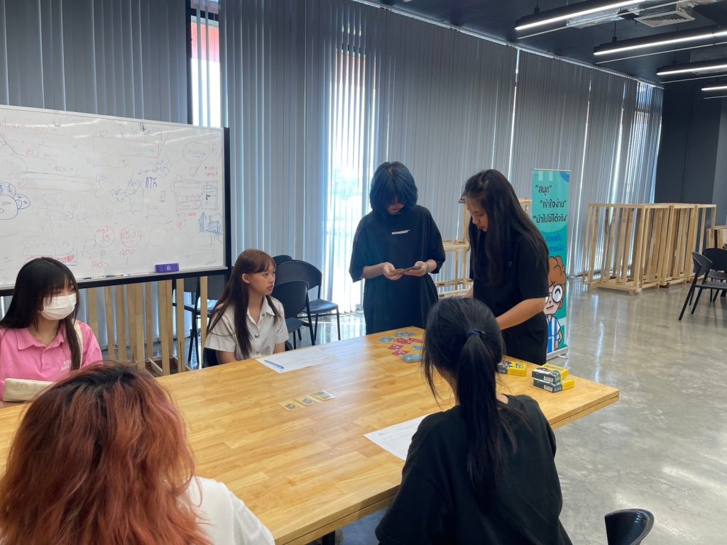 Dek Logistics คว้ารางวัลการแข่งขันการเล่นเกม Board Game 5