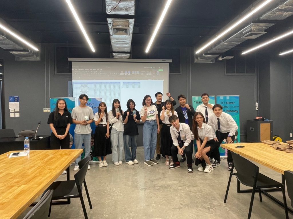 Dek Logistics คว้ารางวัลการแข่งขันการเล่นเกม Board Game 9