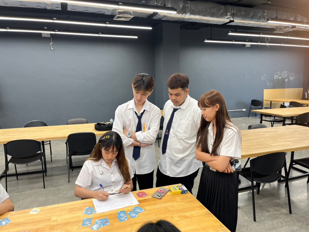 Dek Logistics คว้ารางวัลการแข่งขันการเล่นเกม Board Game 12