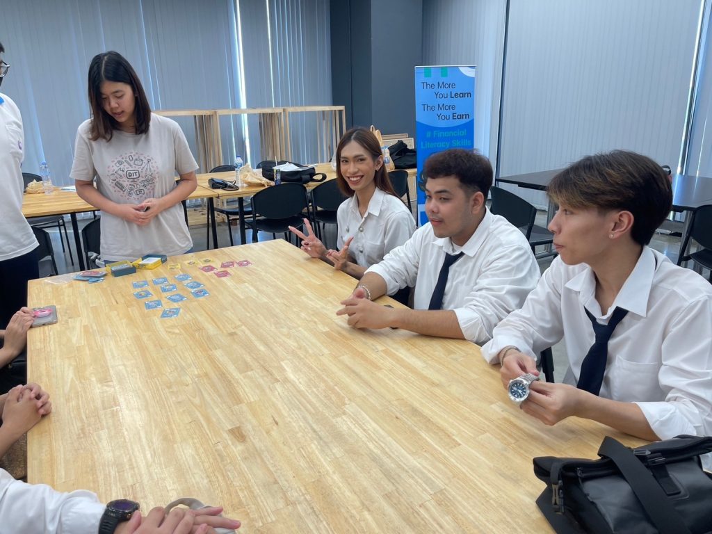 Dek Logistics คว้ารางวัลการแข่งขันการเล่นเกม Board Game 3