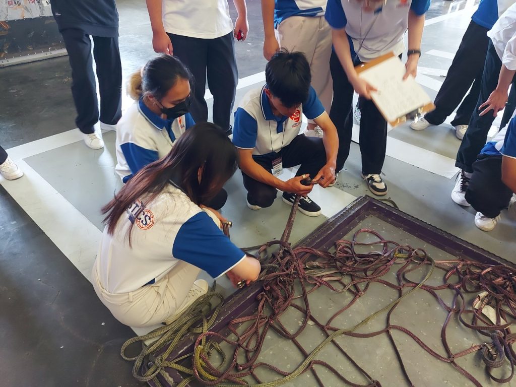 เรียนกับตัวจริงประสบการณ์จริง DekLogistics ตะลุยบุกคลังสินค้าการบินไทย 34